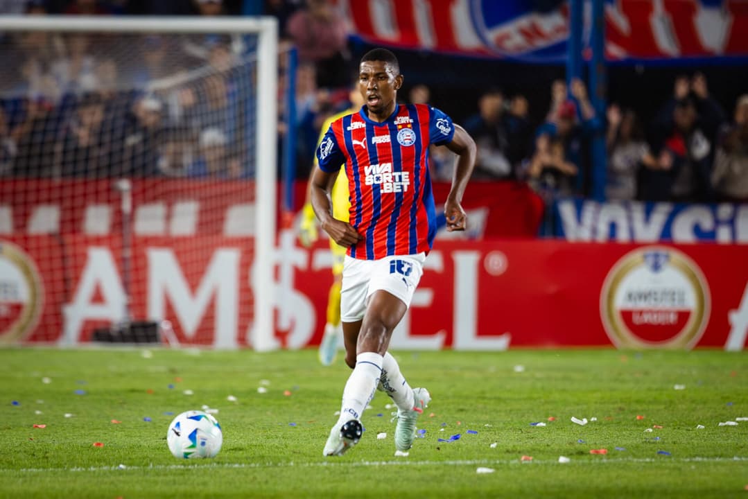 Kanu em ação contra o Nacional, pela Libertadores
Foto: Letícia Martins / EC Bahia