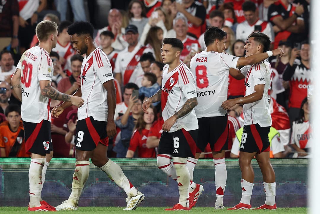 Universitario e River Plate se enfrentam na primeira rodada da fase de grupos da Libertadores, veja onde assistir (Foto: ALEJANDRO PAGNI/AFP)