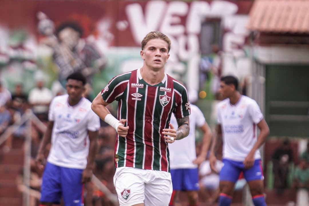 Léo Jance em campo pela base do Fluminense (Foto: Leonardo Brasil/FFC)
