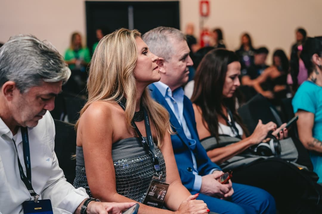 Como brasileira conquistou Schwarzenegger e lidera maior feira fitness do continente