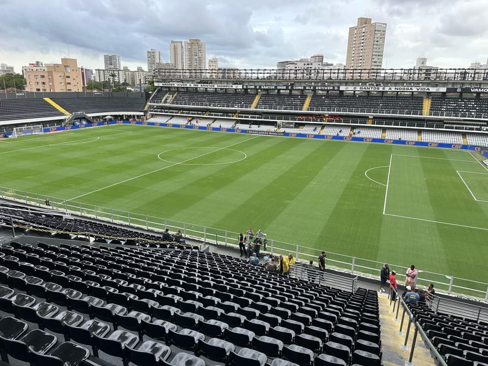 Santos recebe o Bahia na Vila Belmiro em duelo que marca o retorno à Série A em casa. (Foto: Juliana Yamaoka/ Lance)