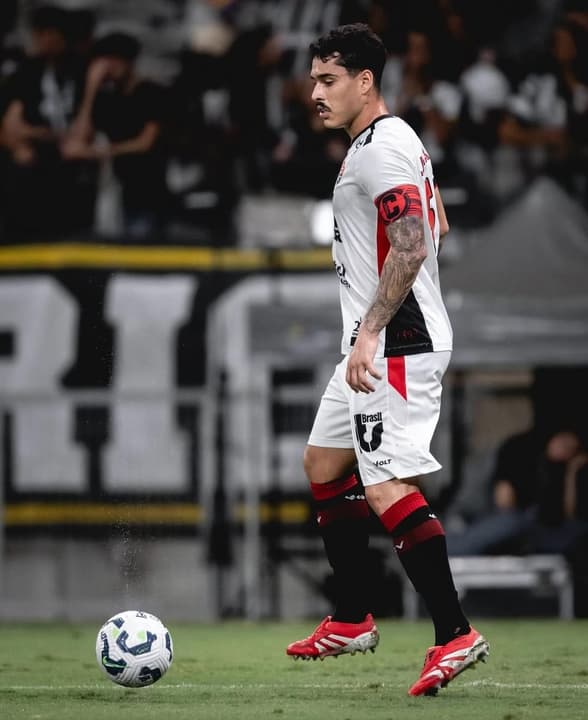 Lucas Halter em ação contra o Atlético-MG

Foto: Pedro Vale
