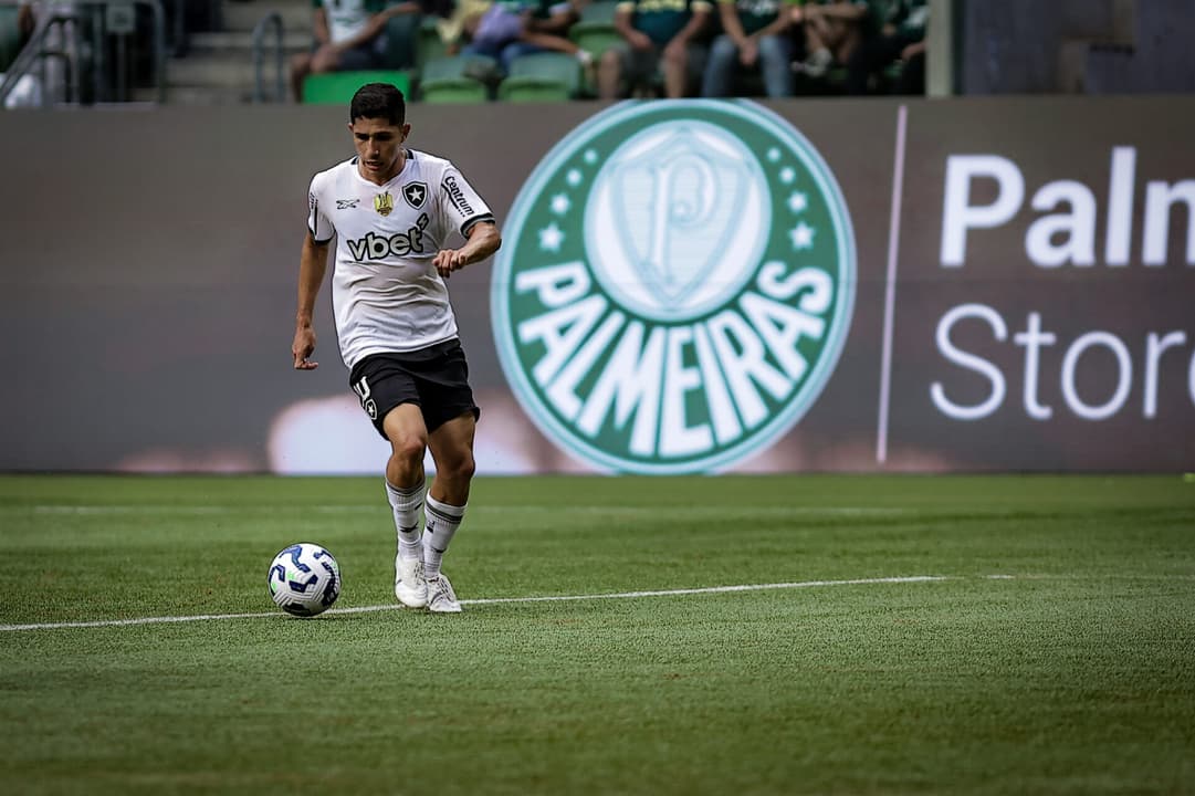 Savarino em Botafogo x Palmeiras no Brasileirão