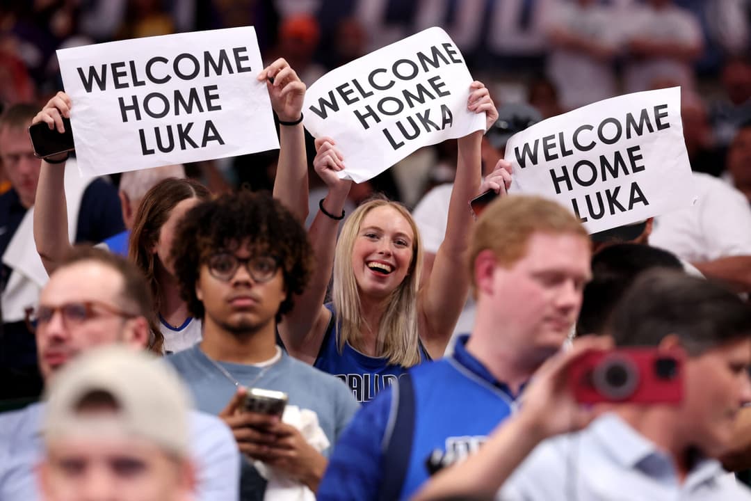 Los Angeles Lakers v Dallas Mavericks