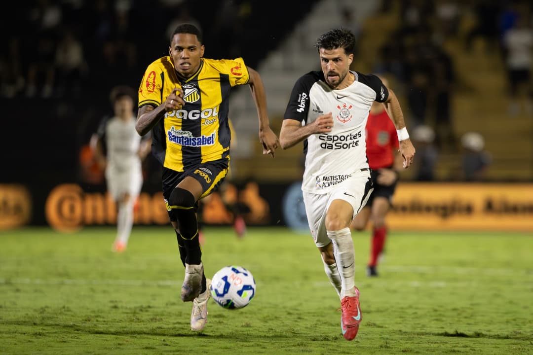 Héctor Hernández Corinthians