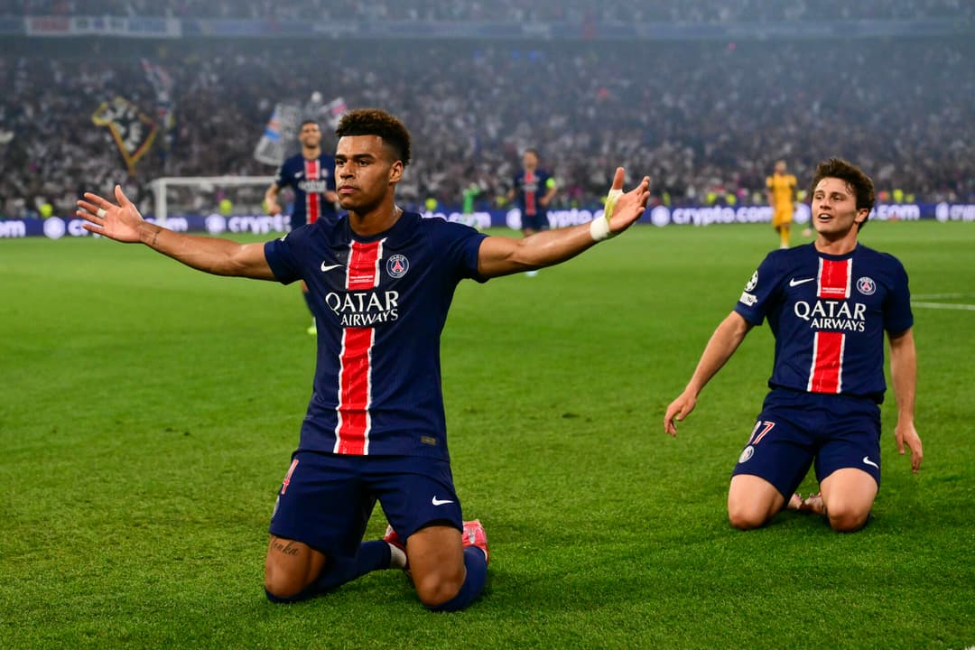 Doué comemora segundo gol do PSG contra a Inter de Milão na final da Champions League