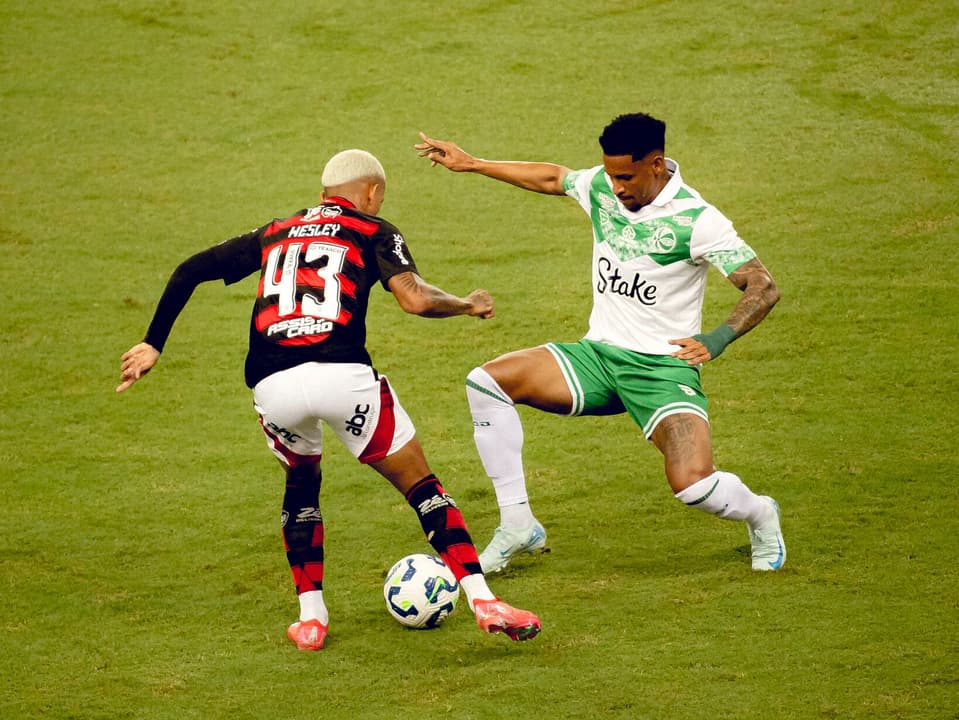 Wesley em ação pelo Flamengo diante do Juventude (Foto: Adriano Fontes / Flamengo)
