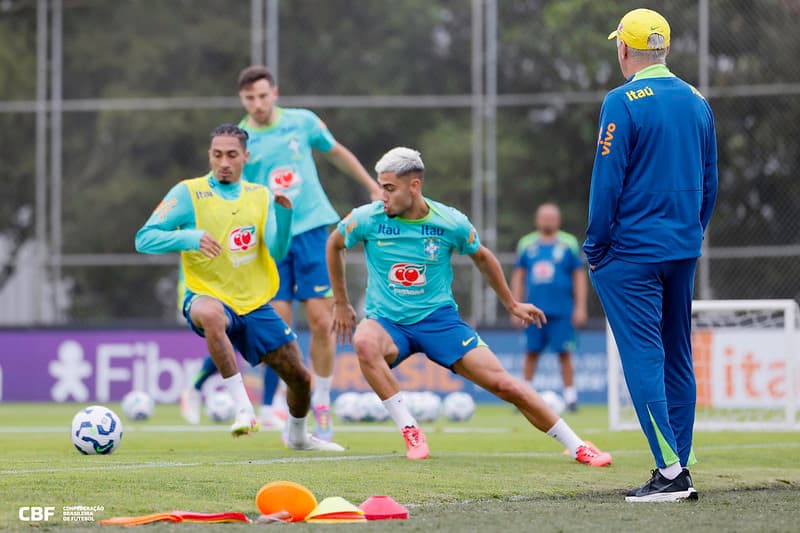 Carlo Ancelotti fez a estreia no comando da Seleção Brasileira no empate sem gols diante do Equador. (Foto: Rafael Ribeiro)