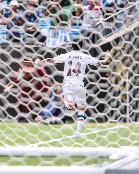Germán Cano comemora gol do Fluminense