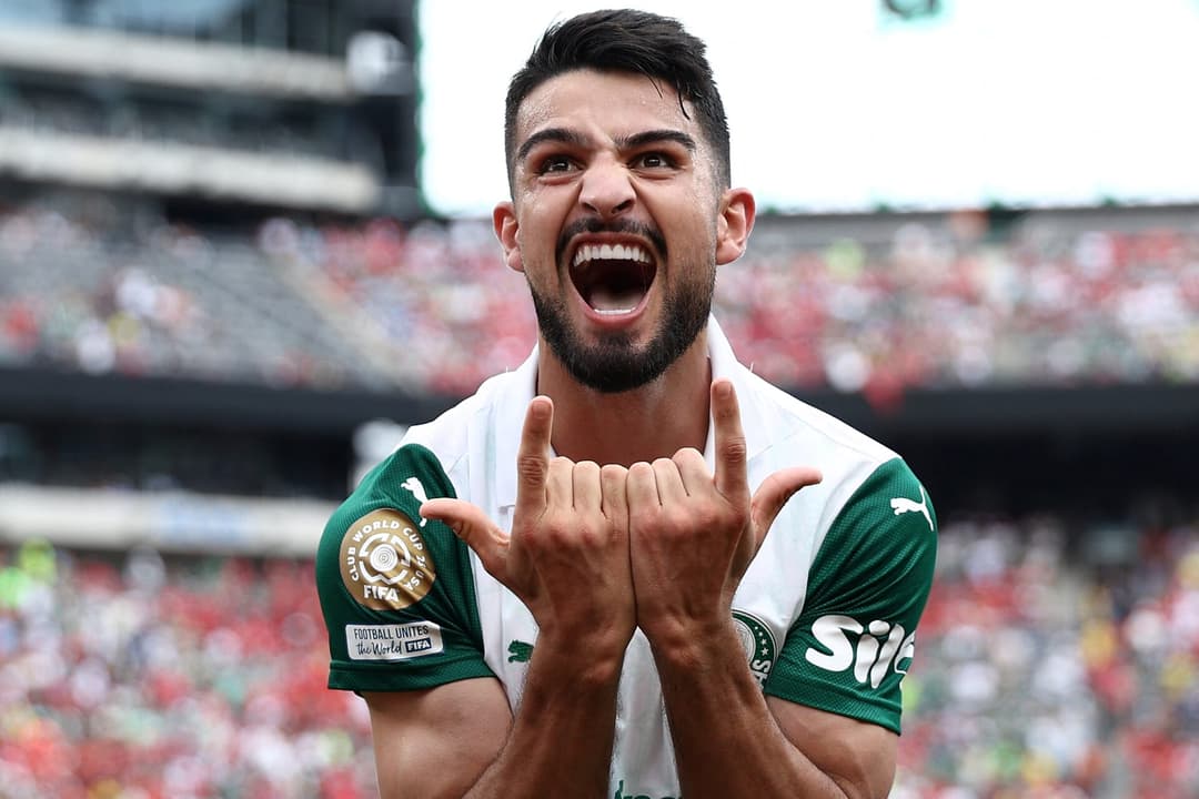 Flaco López comemora seu gol pelo Palmeiras contra o Al-Ahly no Mundial (Foto: FRANCK FIFE / AFP)