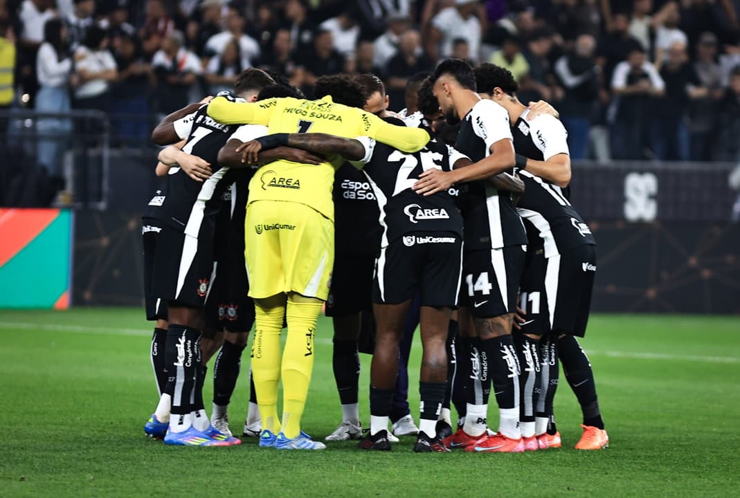 Corinthians disputou 40 jogos em 2025 (Foto: Fabio Giannelli/AGIF)