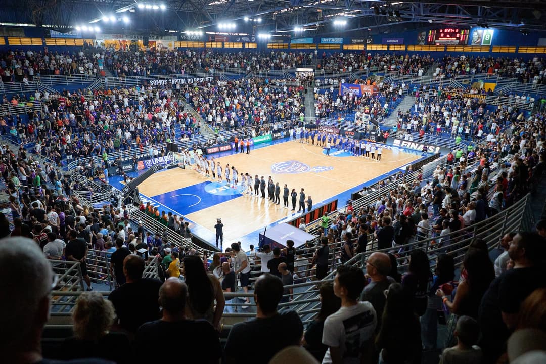 Franca x Minas, jogo 1 das finais do NBB (foto: Flickr Sesi Franca)