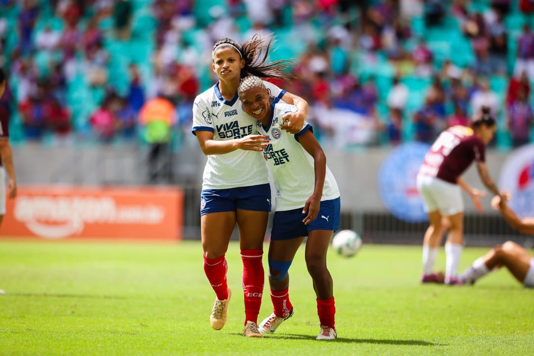 Na Fonte Nova, Rhaizza marca hat-trick e Bahia vence Ferroviária no ...