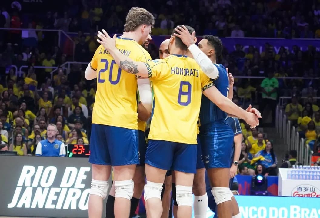 Brasil enfrentou a Ucrânia, neste sábado (14), pela VNL (Foto: Divulgação/CBV)