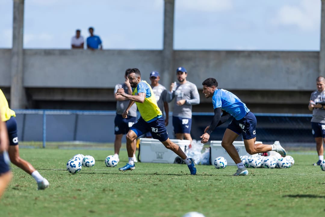 Caio Alexandre e Zé Guilherme em treino do Bahia (Foto: Letícia Martins / EC Bahia)