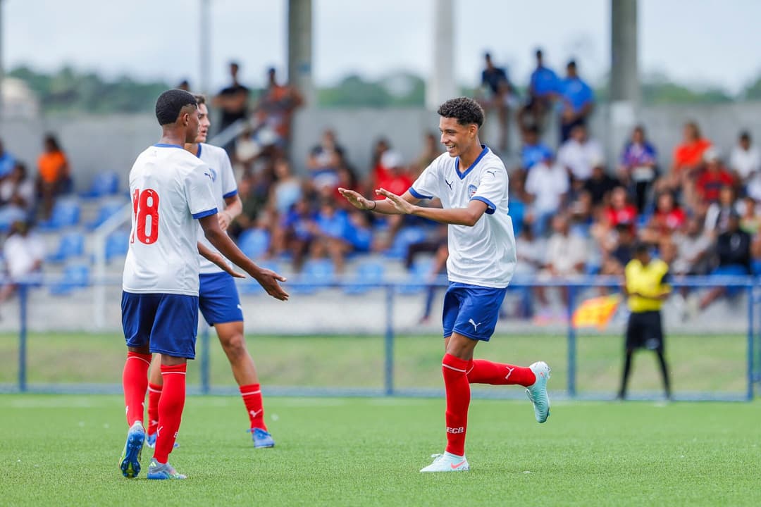 Garotada sub-15 do Bahia comemora gol na Copa 2 de Julho (Foto: Rafael Rodrigues / EC Bahia)