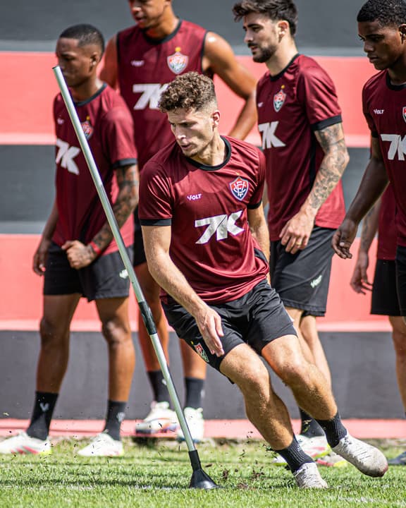 Rúben Rodrigues em treino do Vitória no Barradão (Foto: Victor Ferreira / EC Vitória)