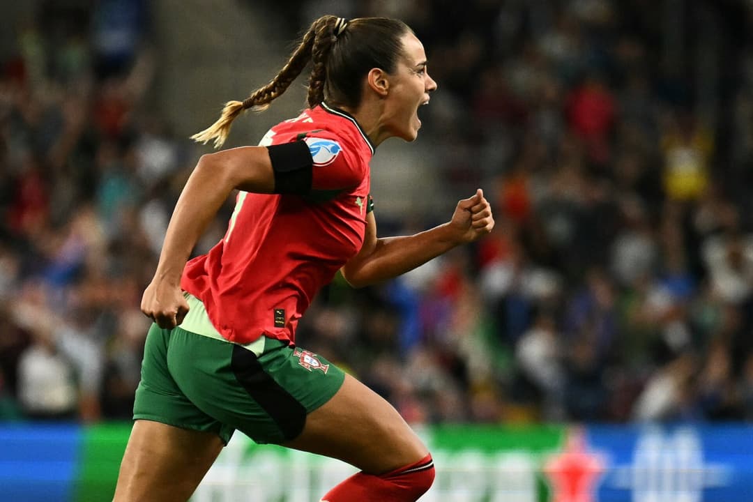 Jogos de hoje: a seleção portuguesa enfrenta a da Bélgica na fase de grupos da Eurocopa Feminina (Foto: Fabrice COFFRINI / AFP)