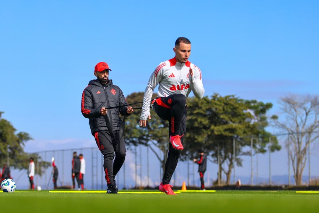 Bruno Gomes, lateral-direito do Internacional
