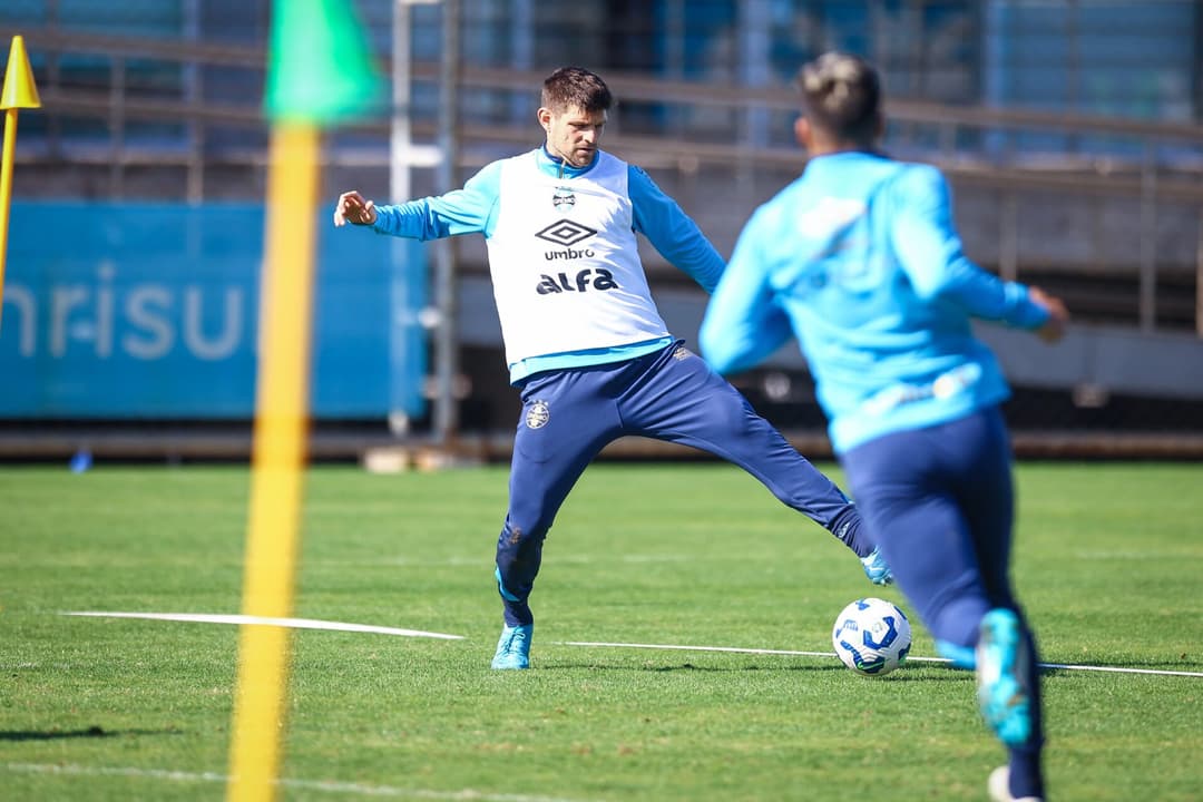 Kannemann em treinamento no CT Luiz Carvalho. (Foto: Lucas Uebel/Grêmio FBPA)