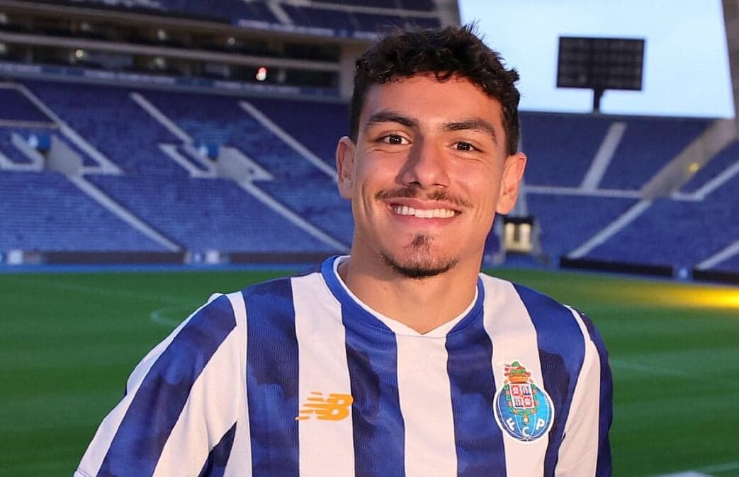 João Moreira está no Porto B (Foto: Divulgação)