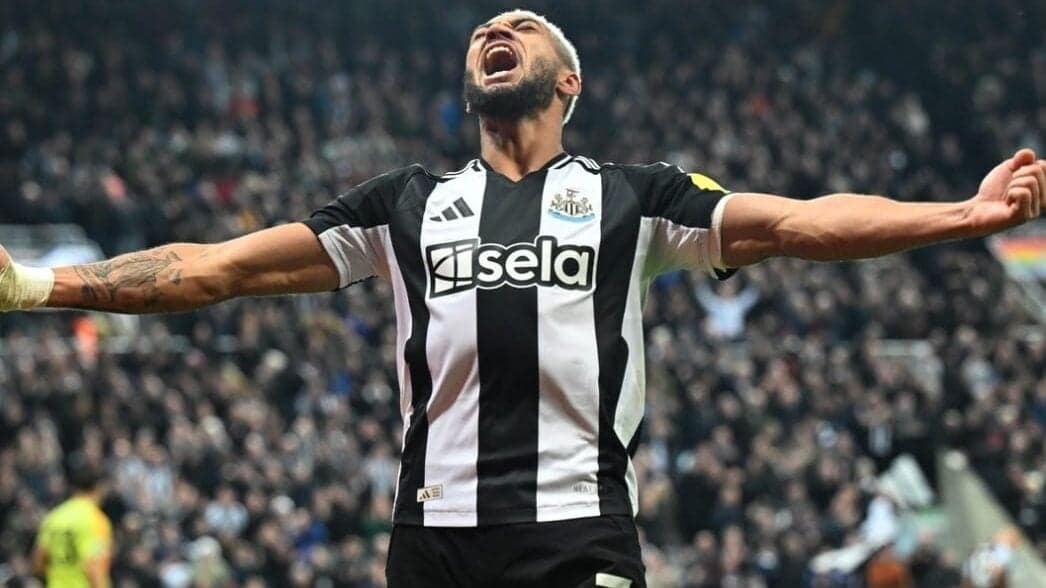 Joelinton comemora gol pelo Newcastle em vitória no Boxing Day da Premier League (Foto: Divulgação)