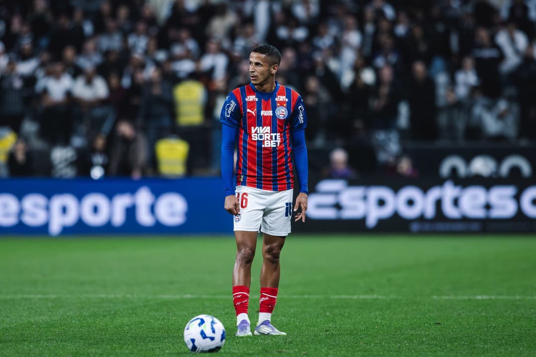 Luciano Juba em ação contra o Corinthians (Foto: Letícia Martins / EC Bahia)