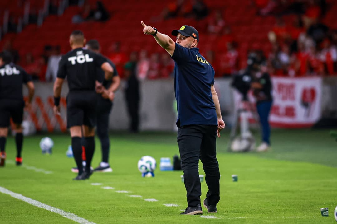Rafael Guanaes, do Mirassol durante partida contra o Internacional, pelo Brasileirão
