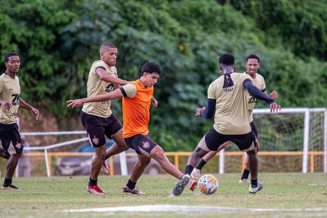 Treino do Sub-20 do Vitória (Foto: divulgação / EC Vitória)