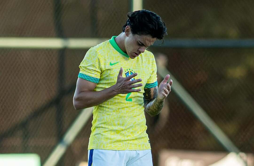 Chermont estava com a Seleção Brasileira Sub-20 (Foto: Reprodução)