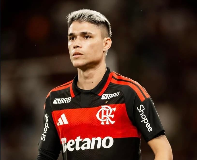 Torcida do Flamengo manda recado a Luiz Araújo após proposta do Atlético-MG