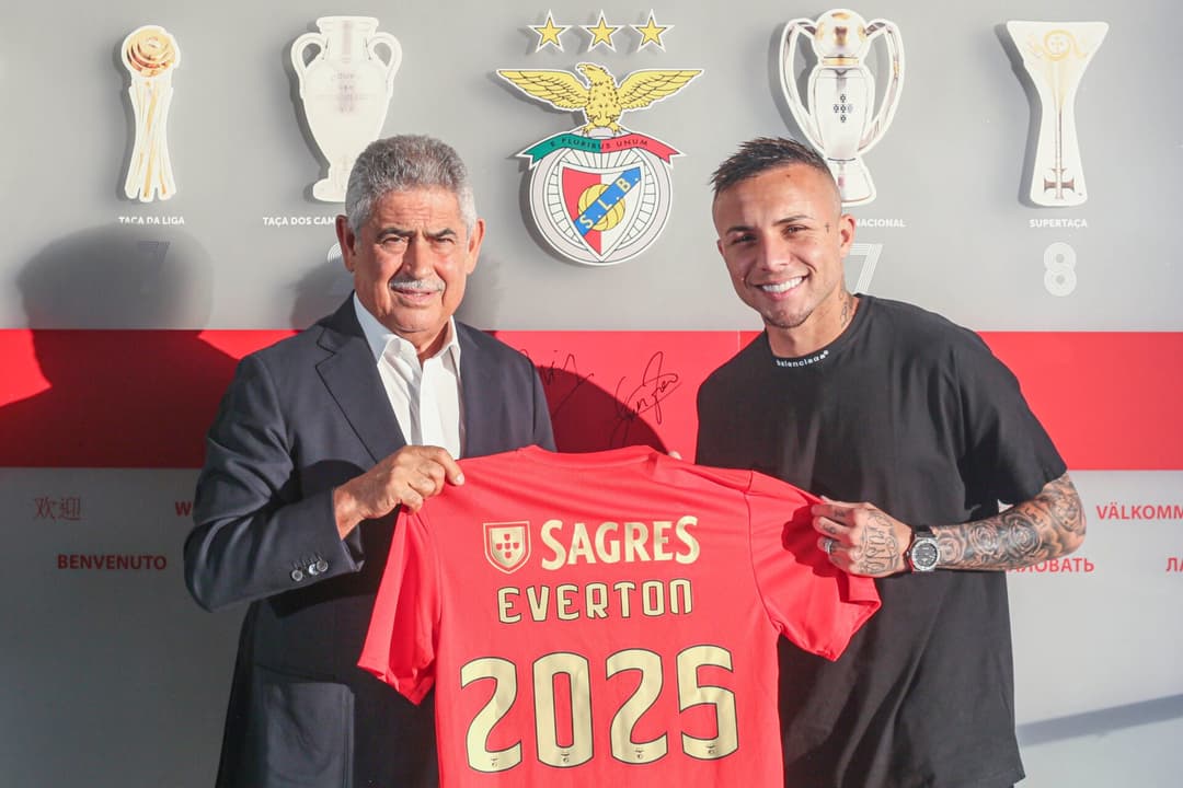 Everton Cebolinha na chegada ao Benfica