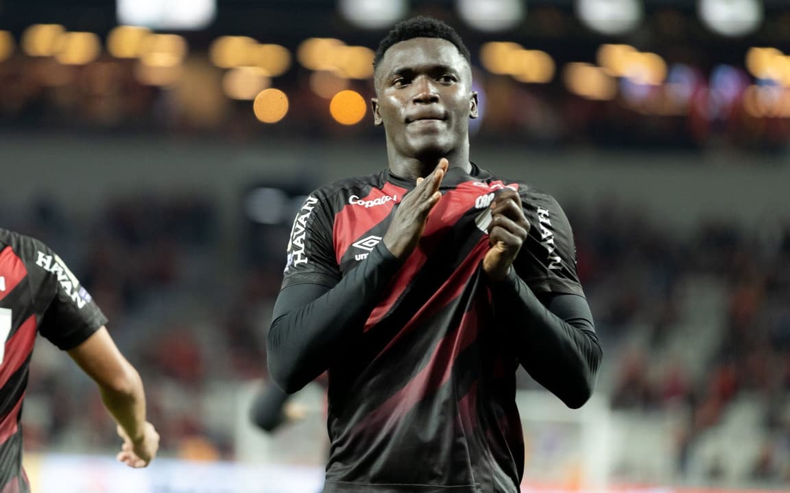 Viveros Ultrapassa Pedro Veja A Briga Pela Artilharia Do Brasileirao.html