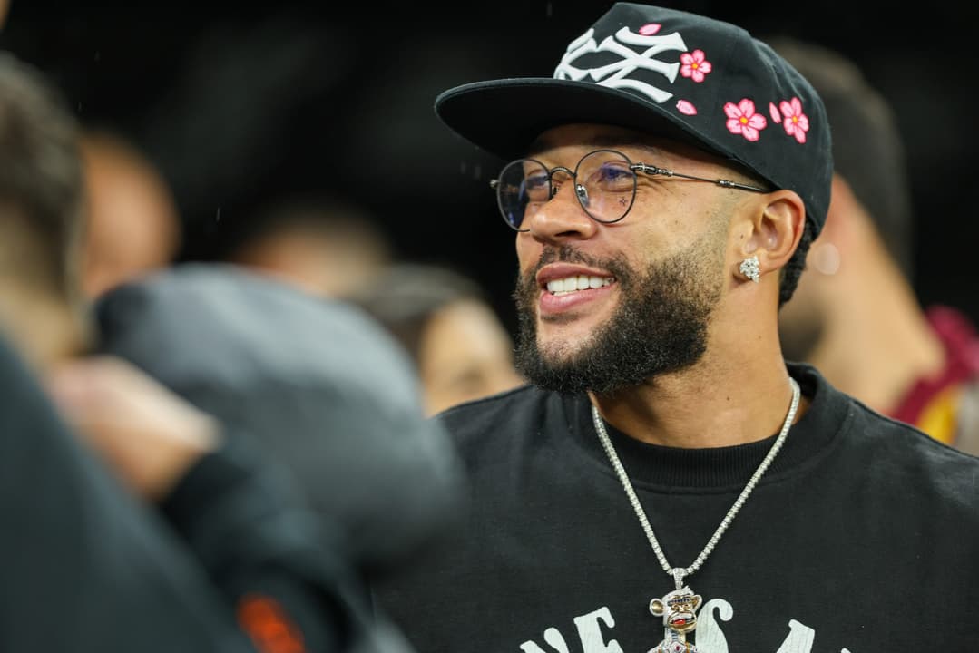 A Espera Do Novo Contrato Memphis Passa Por Bateria De Exames Em Sao Paulo.html