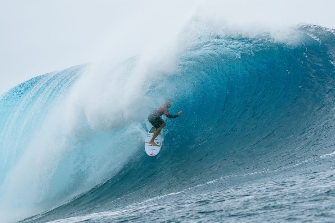 Wsl Kelly Slater Da Show E Elimina Gabriel Medina Em Teahupoo.html