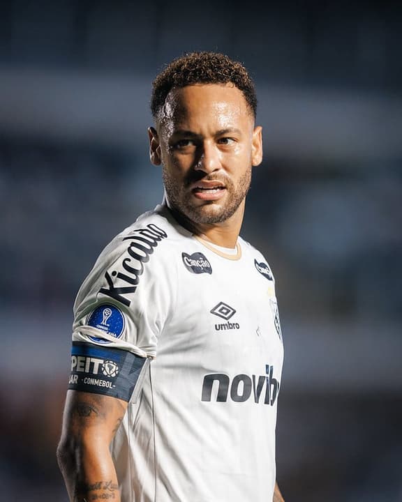 Neymar Faz Cobranca Para Torcida Do Santos E Expoe Momento Delicado Sofro Junto.html