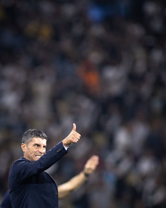 Pedro Emanuel Ajusta O Meio Campo E Vasco Comeca A Mostrar Evolucao.html