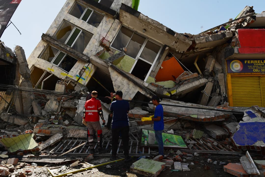 Cbf Fifa E Conmebol Prestam Solidariedade A Colombia Apos Terremoto.html