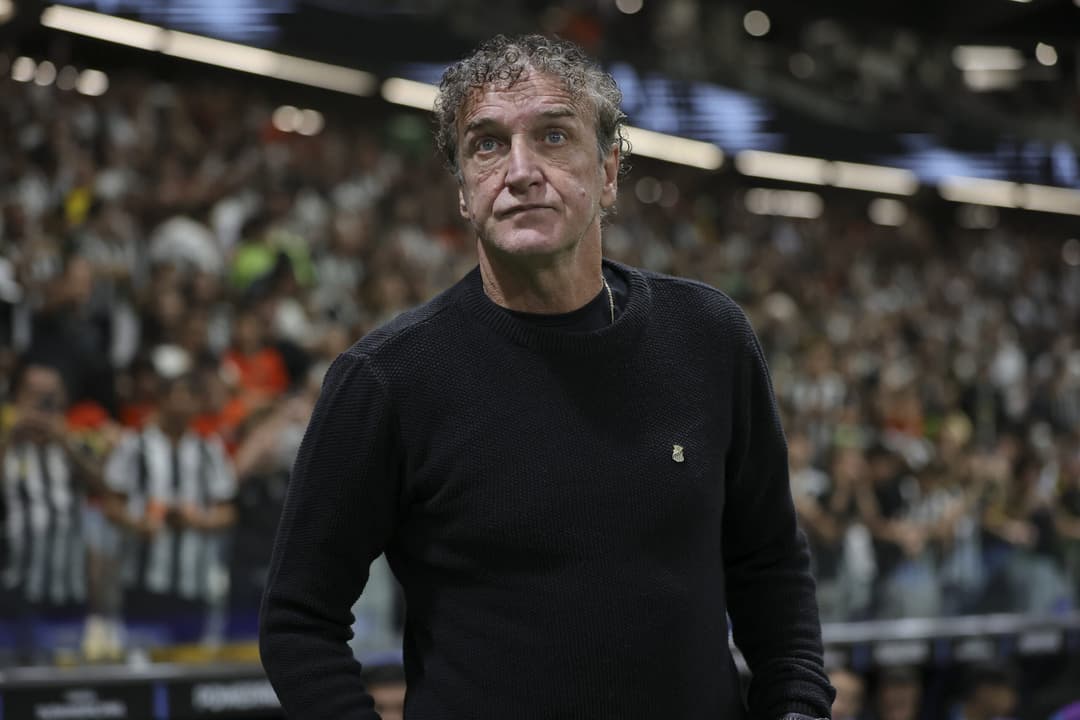 Torcedores Do Santos Mandam Recado A Cuca Apos Eliminacao Na Sul Americana.html