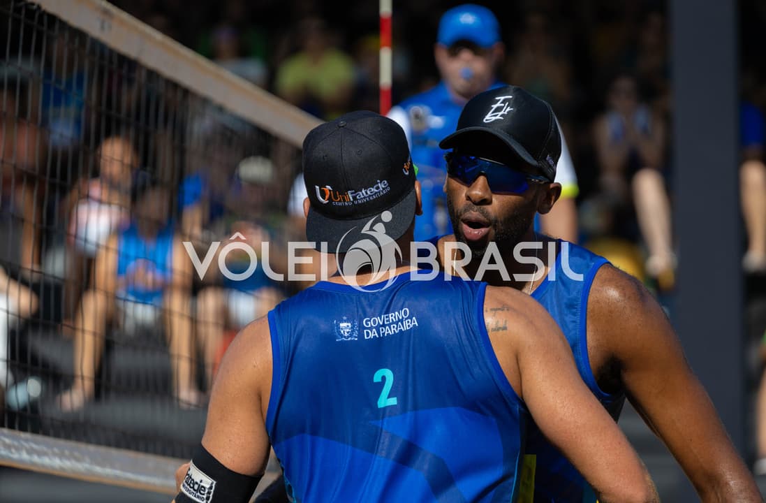 Volei De Praia Brasil Esta Nas Quartas Do Sul Americano Masculino.html