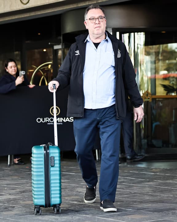 Com Dinheiro De Chermont No Caixa Santos Ainda Tem Milhoes Vencidos A Receber E Lida Com Transfer Bans.html