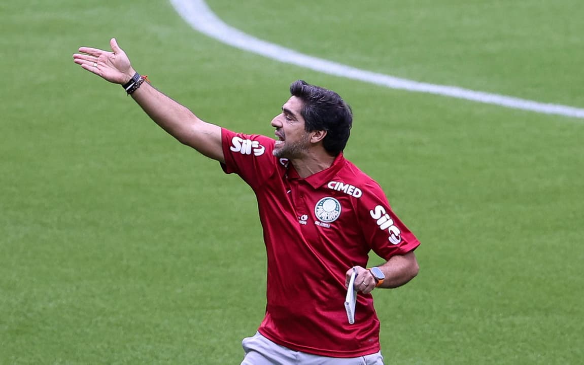 Domingo E Guerra Palmeiras Vira O Foco Para O Classico E Auxiliar Alfineta Corinthians.html