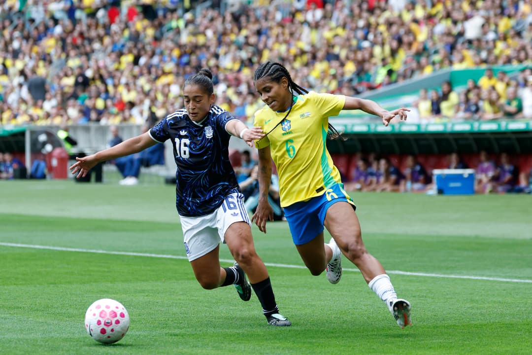 Veja gols em Brasil x Argentina: Garbelini amplia