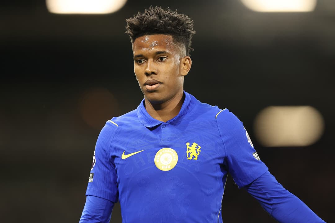 Estêvão em jogo do Chelsea