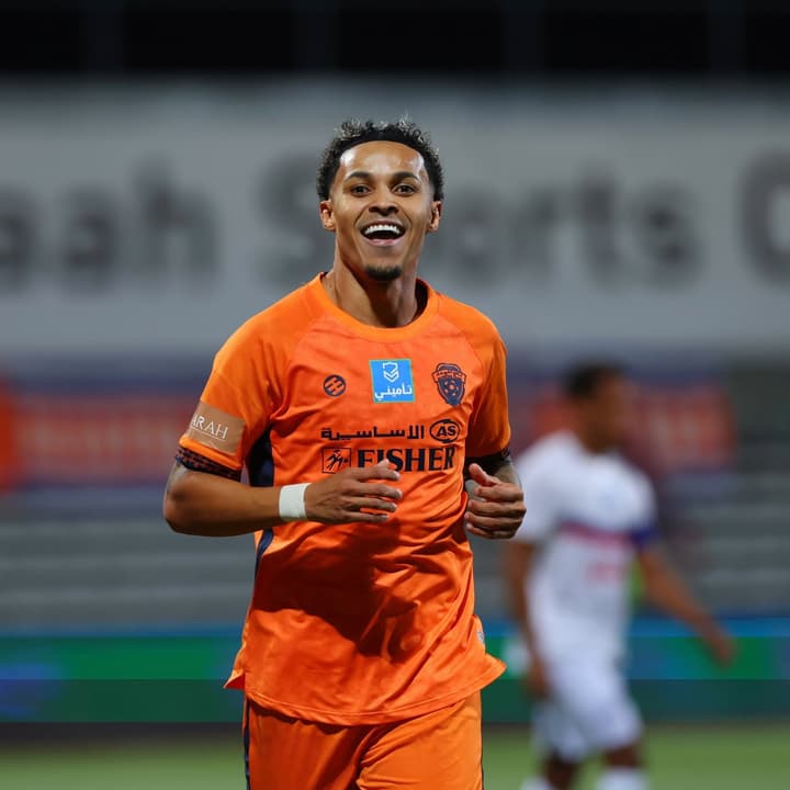 Ex Flamengo E Palmeiras Lazaro Faz Dois Gols Na Arabia.html