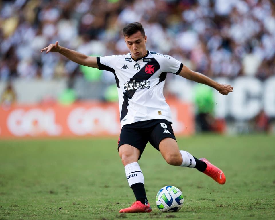 Corinthians notifica Vasco sobre dívida milionária por transferência de Piton.
