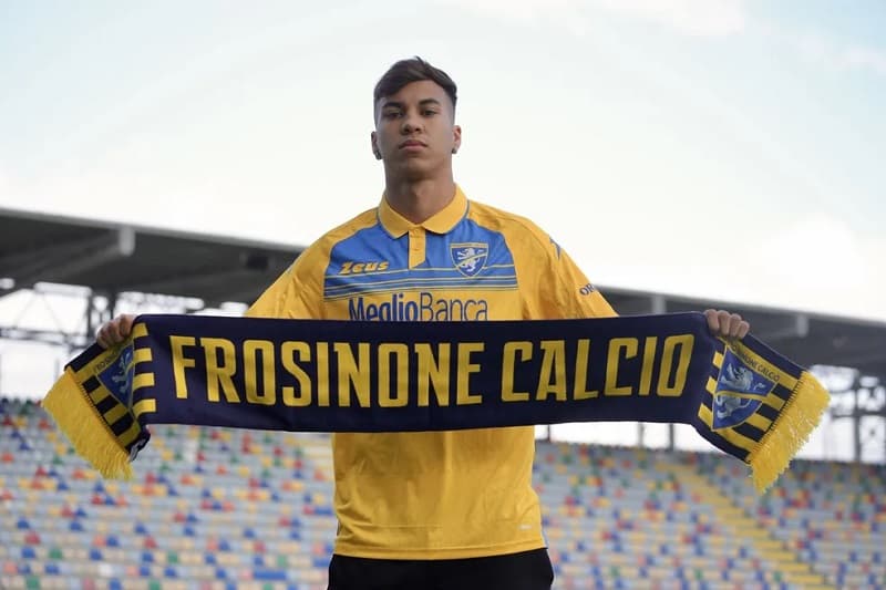 Desempenho de Kaio Jorge: Estatísticas do jogador no futebol europeu