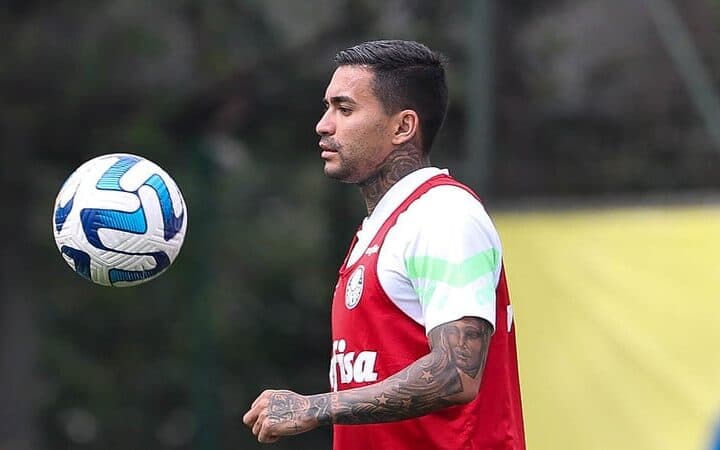 Ídolo do Palmeiras critica saída de Dudu e lamenta falta de palavra.