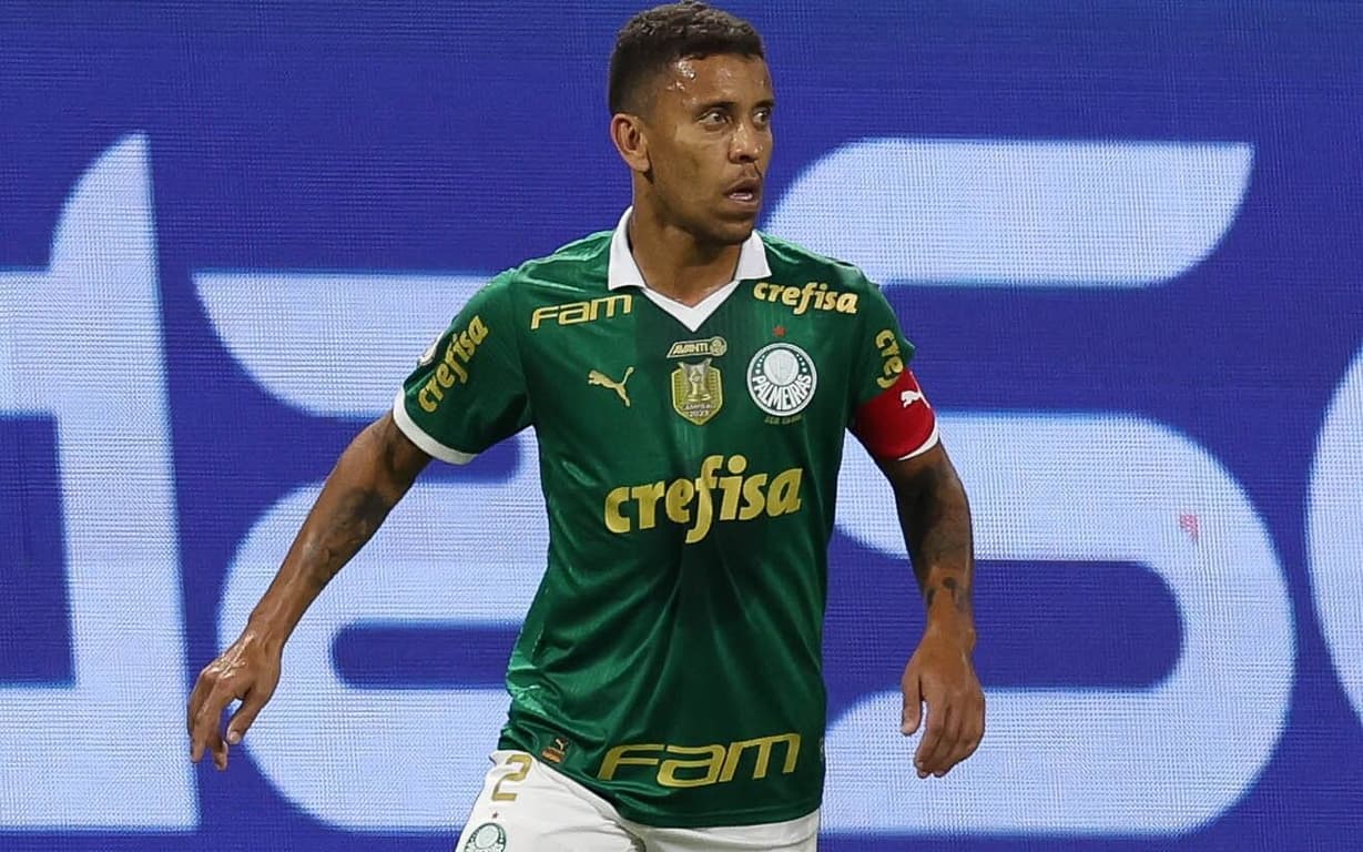 Torcida palmeirense critica postura de Marcos Rocha após gol do Juventude