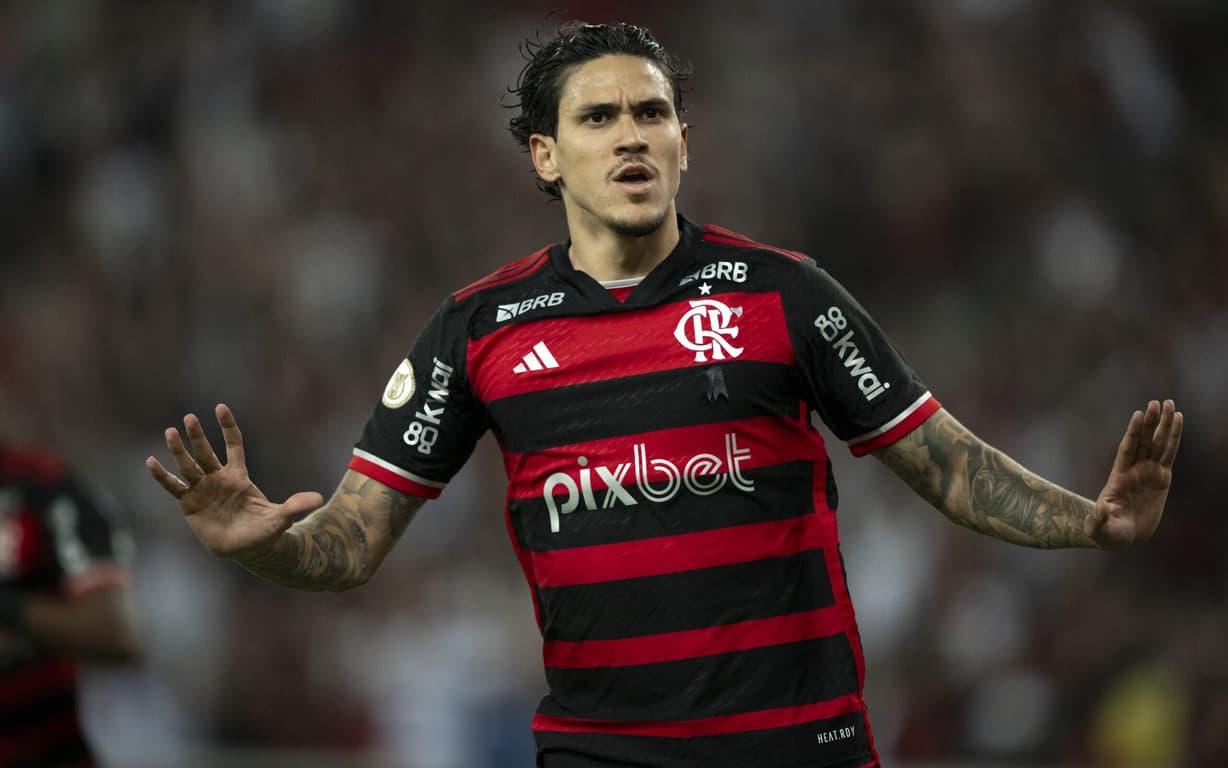 Flamengo: Pedro conquista torcedores e questiona presença de Gabigol.